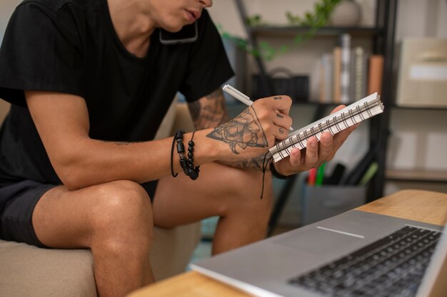 Jak doświadczenie tatuatora wpływa na ostateczny koszt tatuażu?